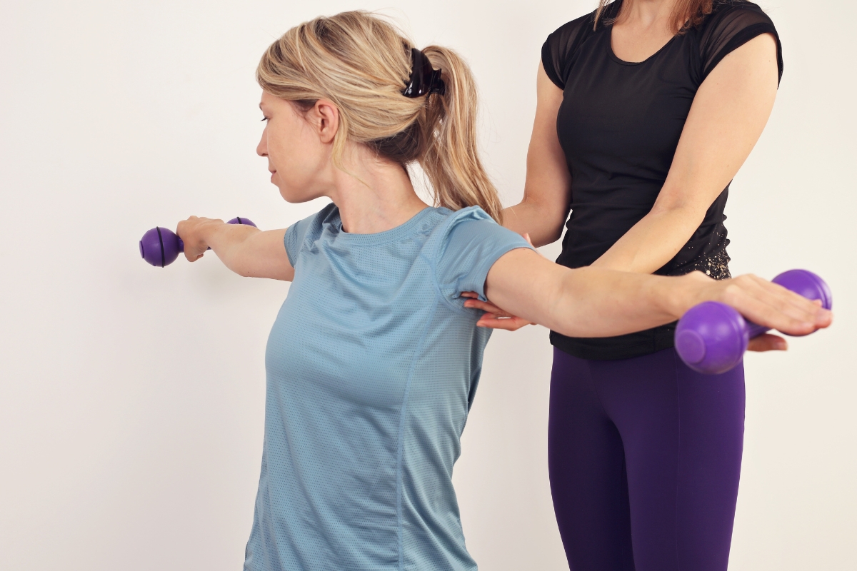 https://www.progettosalute.info/wp-content/uploads/2024/11/Ginnastica-posturale_Immagine.jpg